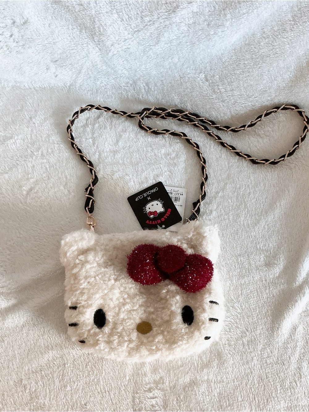 Brand New OPAQUE CLIP Japan x Sanrio Hello Kitty collab fluffy crossbody bag